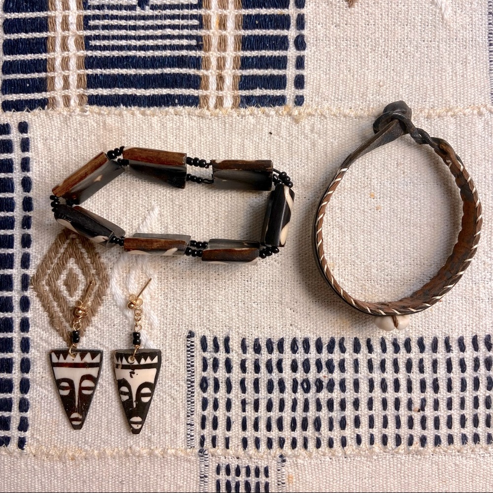 Bundle of African (Nigerian) jewelry